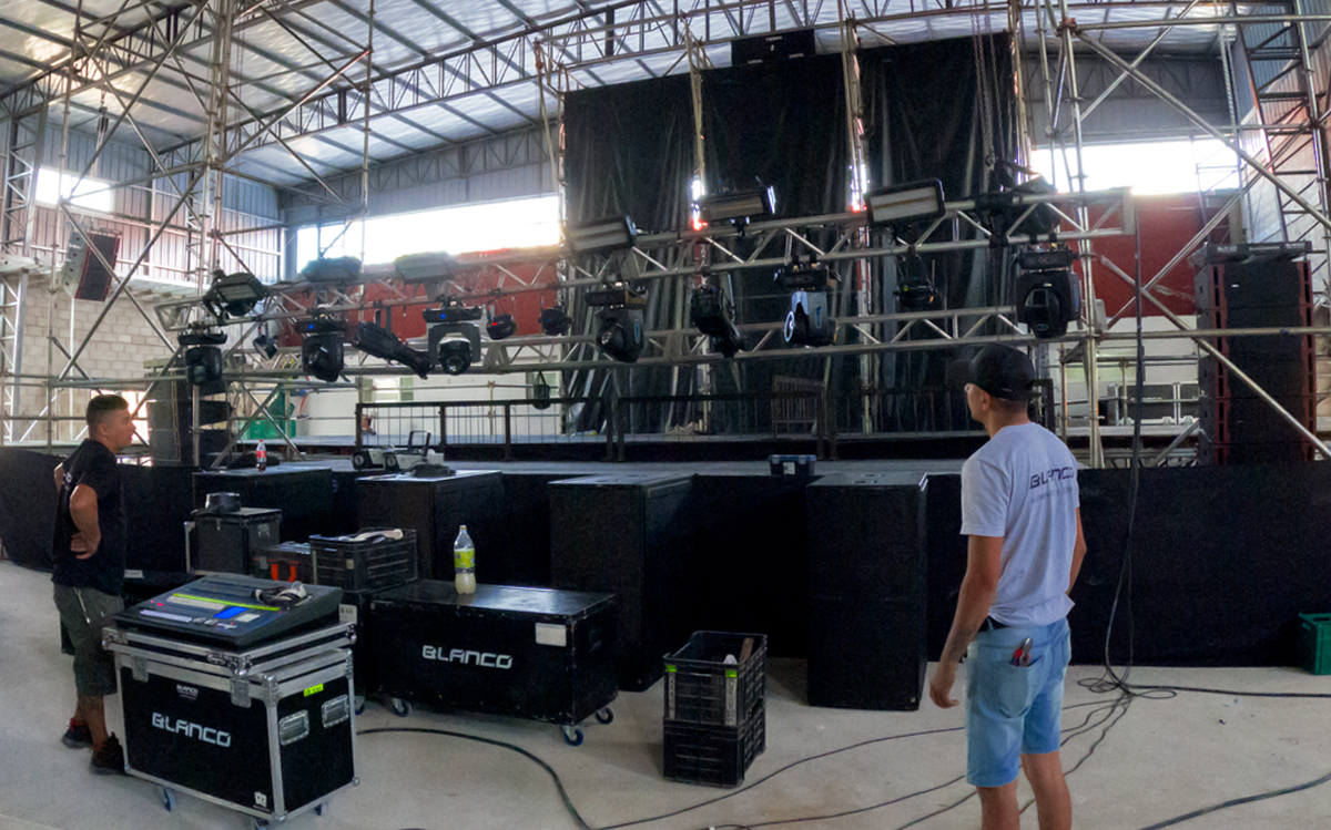 Iluminación, sonido y pantallas led