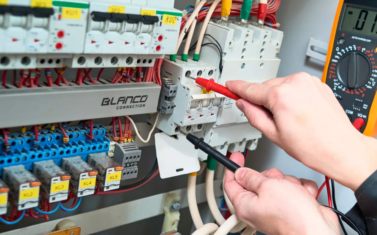 Iluminación, sonido y pantallas led